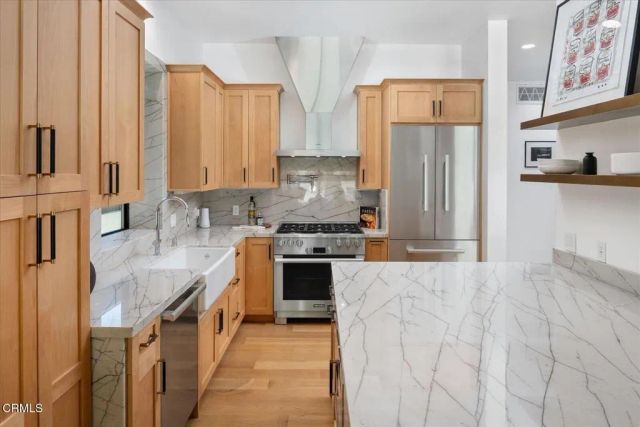 10747 Valleyheart Drive, Studio City, CA 91604