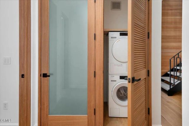 10747 Valleyheart Drive, Studio City, CA 91604