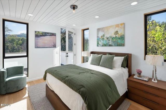 10747 Valleyheart Drive, Studio City, CA 91604