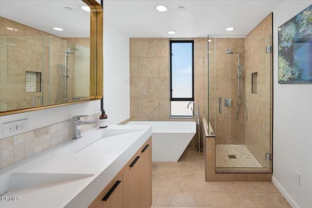 10747 Valleyheart Drive, Studio City, CA 91604