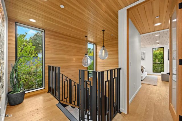 10747 Valleyheart Drive, Studio City, CA 91604