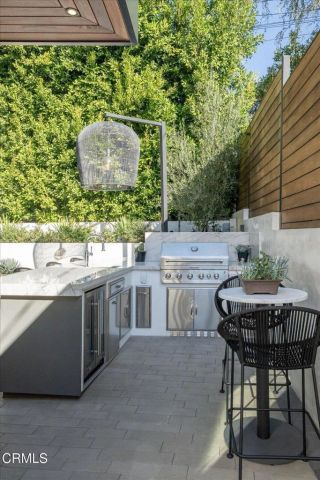 10747 Valleyheart Drive, Studio City, CA 91604