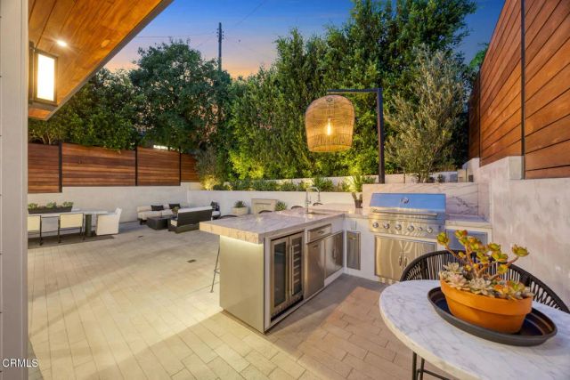 10747 Valleyheart Drive, Studio City, CA 91604