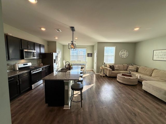 1168 Barry Baker Ln, White House, TN 37188