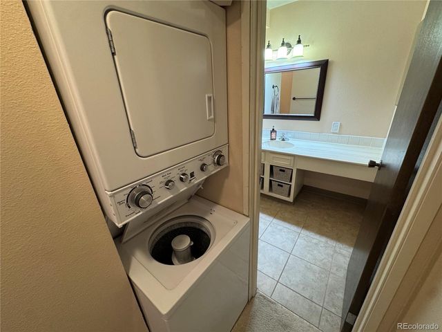 7755 E Quincy Avenue 302A6, Denver, CO 80237