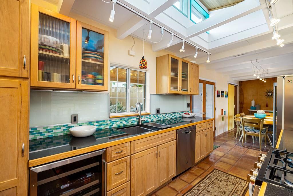 Image 11 of property listing at 38666 Paradise Way, Cathedral City, CA 92234