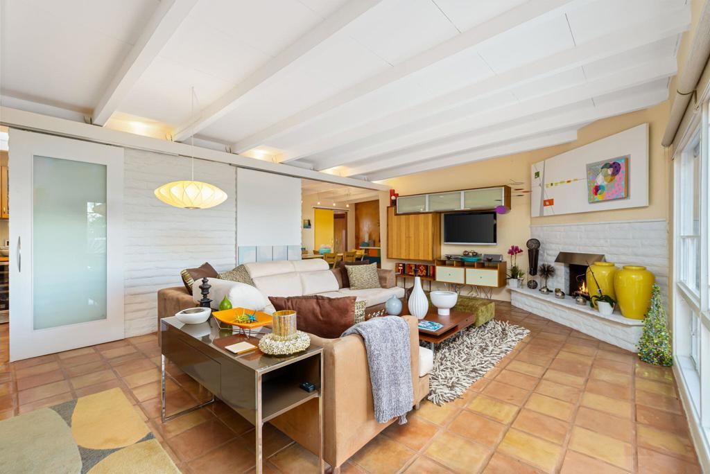 Image 4 of property listing at 38666 Paradise Way, Cathedral City, CA 92234