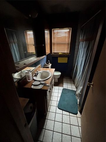 1116 Hickory Lane, Midwest City, OK 73110