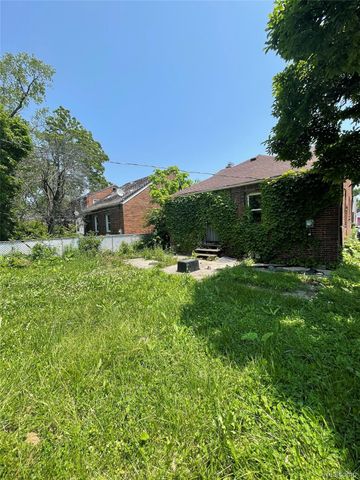 10345 GREENSBORO Street, Detroit, MI 48224