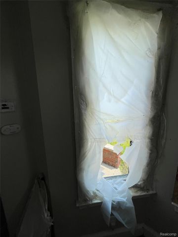 10345 GREENSBORO Street, Detroit, MI 48224