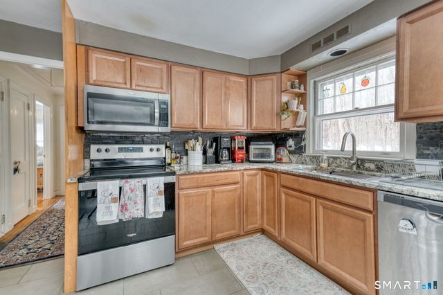 113 Hanks Hill Road, Mansfield, CT 06268