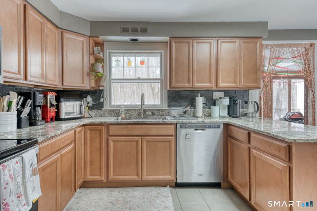 113 Hanks Hill Road, Mansfield, CT 06268