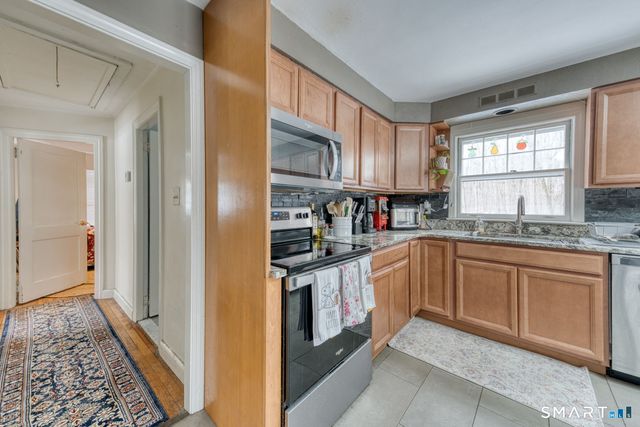 113 Hanks Hill Road, Mansfield, CT 06268