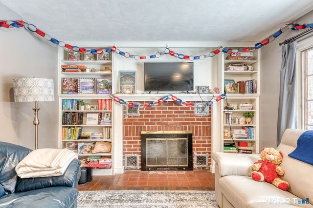 113 Hanks Hill Road, Mansfield, CT 06268