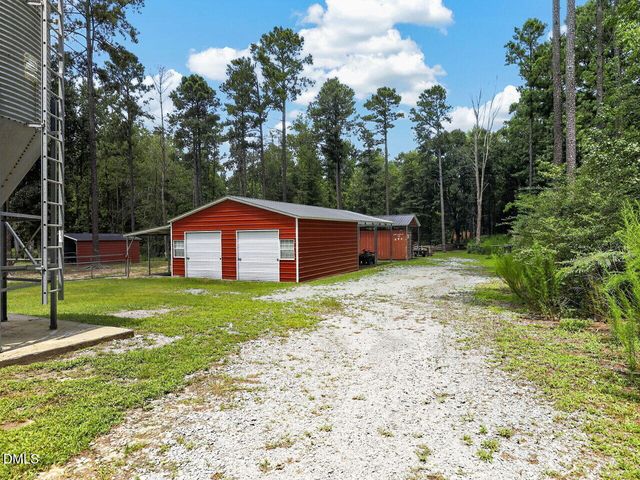 2570 Tarheel Road, Benson, NC 27504