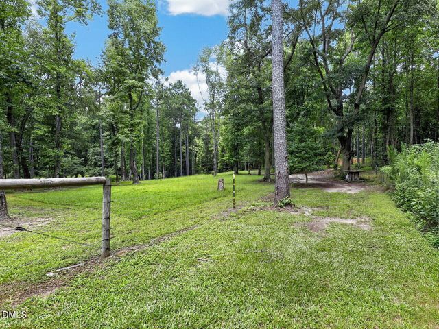 2570 Tarheel Road, Benson, NC 27504