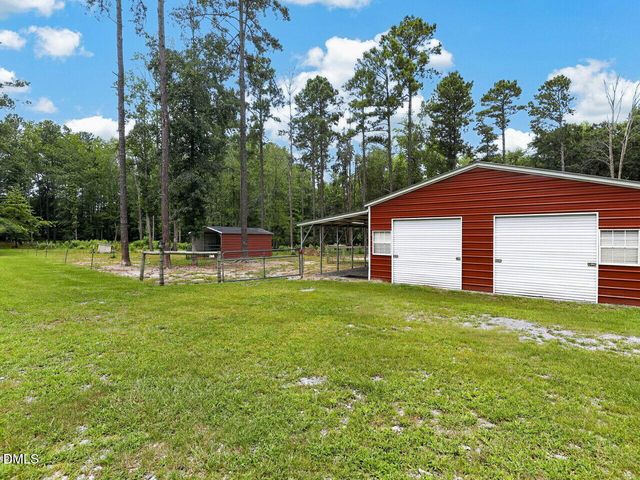 2570 Tarheel Road, Benson, NC 27504