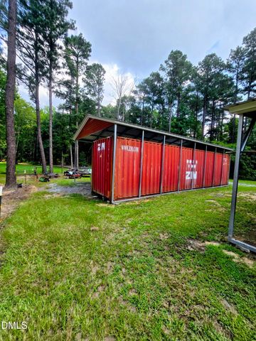 2570 Tarheel Road, Benson, NC 27504