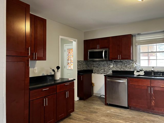 7709 Wallace Street, Merrillville, IN 46410