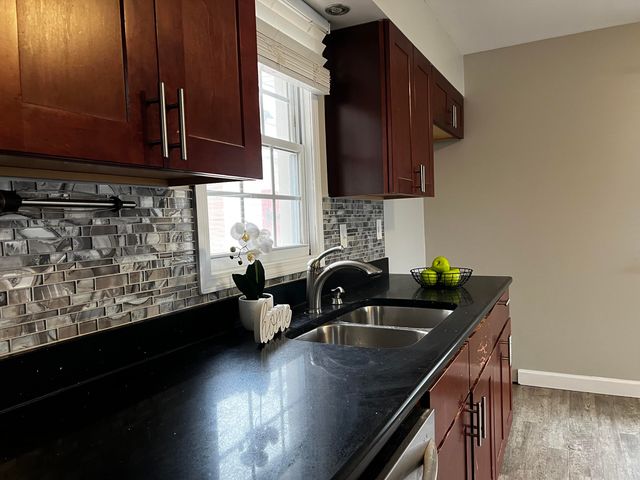 7709 Wallace Street, Merrillville, IN 46410