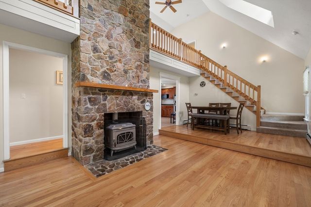77 Thomas St, Middleboro, MA 02346