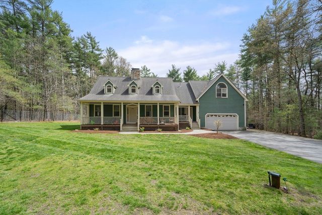 77 Thomas St, Middleboro, MA 02346