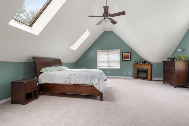 77 Thomas St, Middleboro, MA 02346