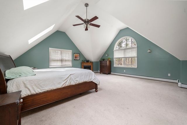 77 Thomas St, Middleboro, MA 02346