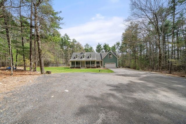 77 Thomas St, Middleboro, MA 02346