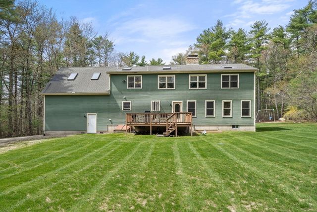 77 Thomas St, Middleboro, MA 02346