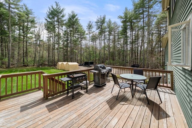 77 Thomas St, Middleboro, MA 02346