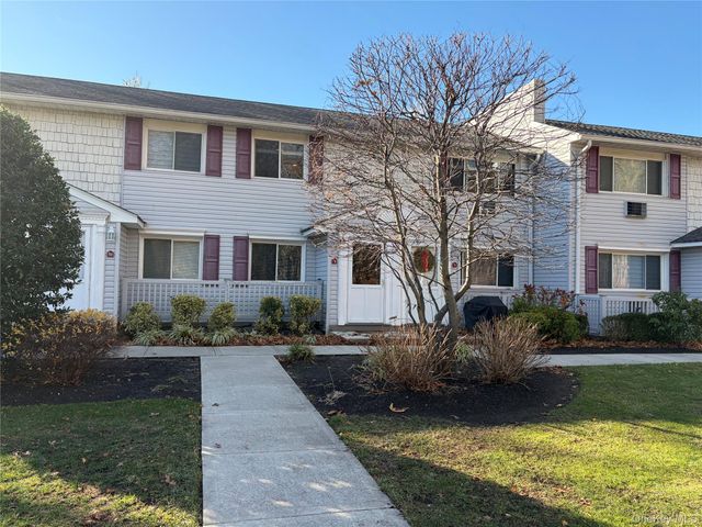 10 Smithtown Blvd Blvd Apt 7B, Smithtown, NY 11787