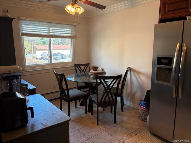 10 Smithtown Blvd Blvd Apt 7B, Smithtown, NY 11787