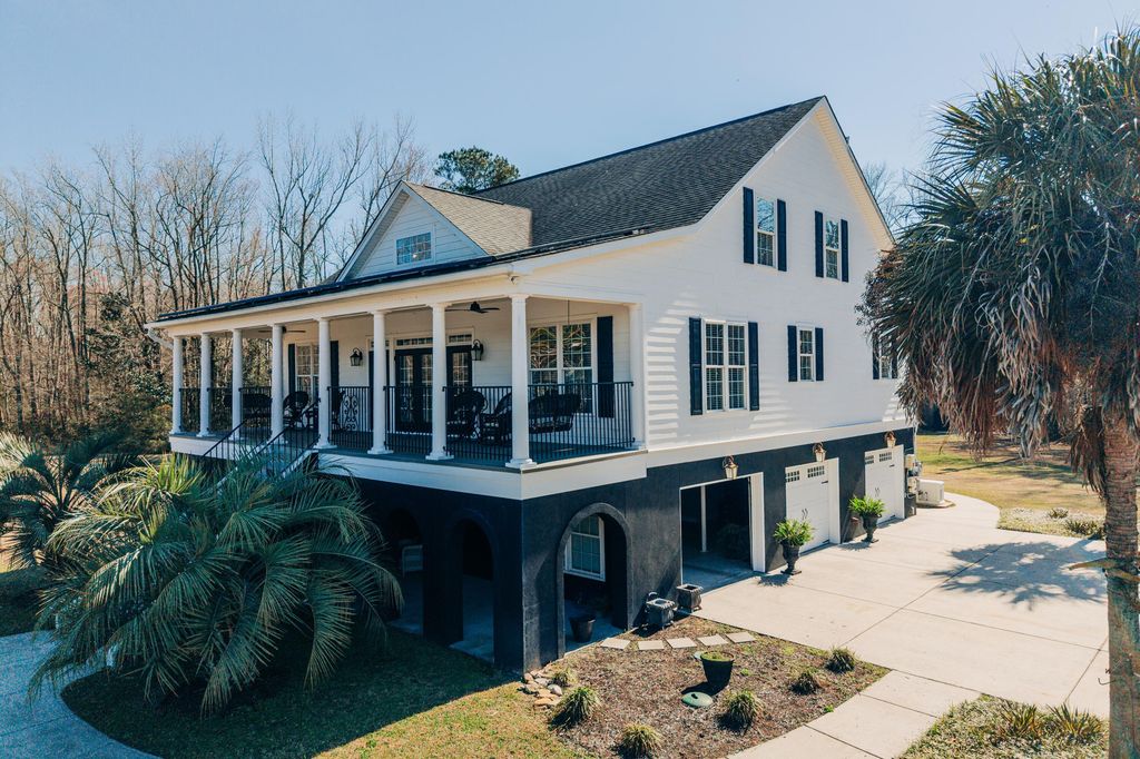 Image 2 of property listing at 521 Limestone Road, Dorchester, SC 29437