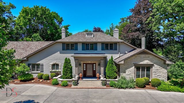 524 E Van Buren Street, Ottawa, IL 61350