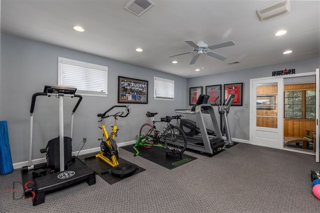 524 E Van Buren Street, Ottawa, IL 61350