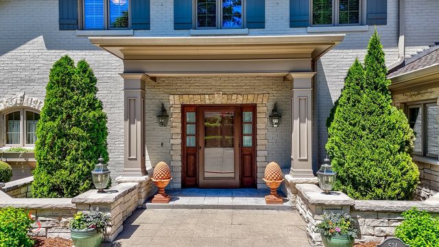 524 E Van Buren Street, Ottawa, IL 61350