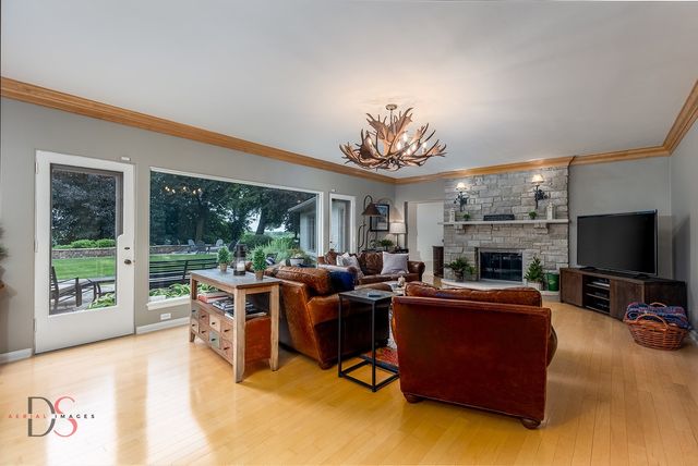 524 E Van Buren Street, Ottawa, IL 61350