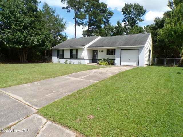 203 Dennis Road, Jacksonville, NC 28546