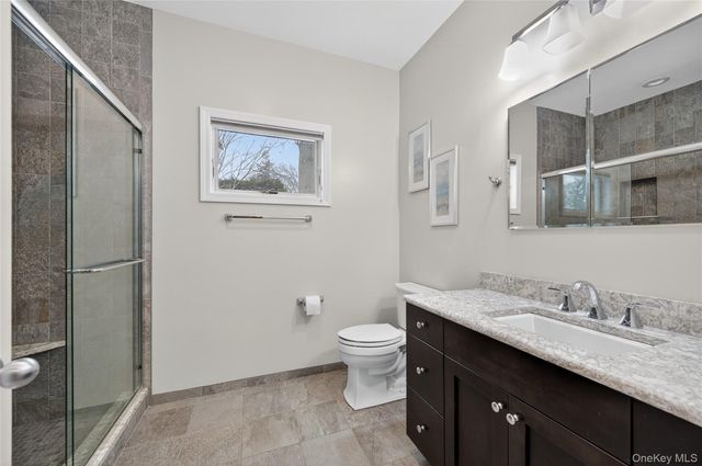 535 Brooklyn Boulevard, Brightwaters, NY 11718