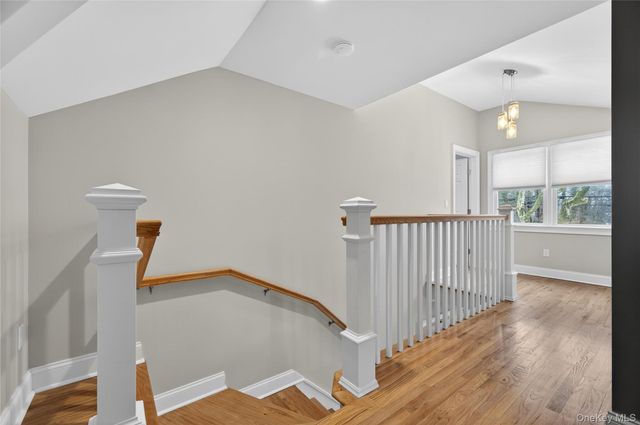 535 Brooklyn Boulevard, Brightwaters, NY 11718