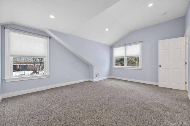 535 Brooklyn Boulevard, Brightwaters, NY 11718