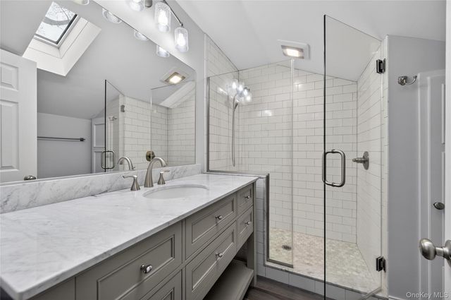 535 Brooklyn Boulevard, Brightwaters, NY 11718