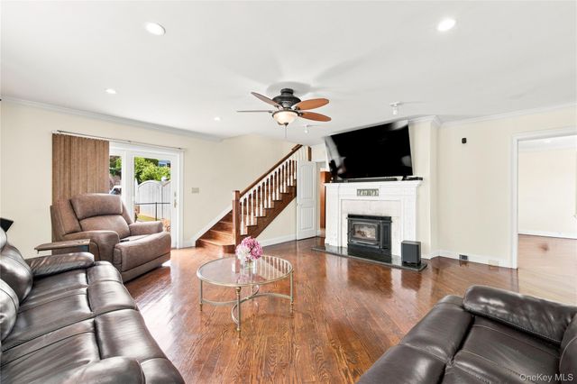 3340 157th Street, Flushing, NY 11354