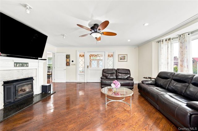 3340 157th Street, Flushing, NY 11354