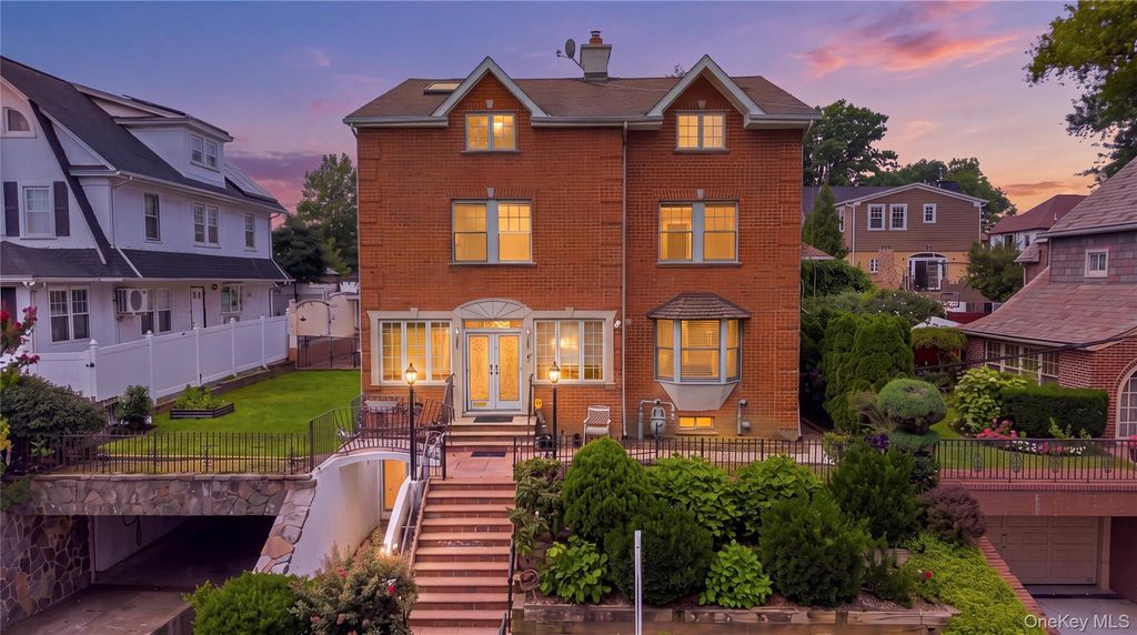 3340 157th Street, Flushing, NY 11354