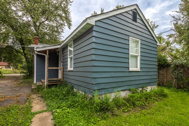 2416 Cass Street, Gary, IN 46405