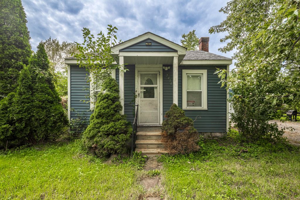 2416 Cass Street, Gary, IN 46405