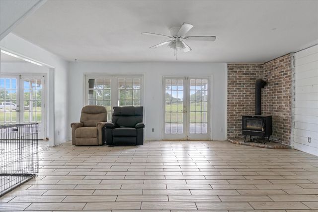1803 State Highway 198, Canton, TX 75103