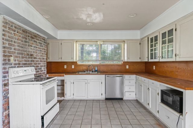 1803 State Highway 198, Canton, TX 75103